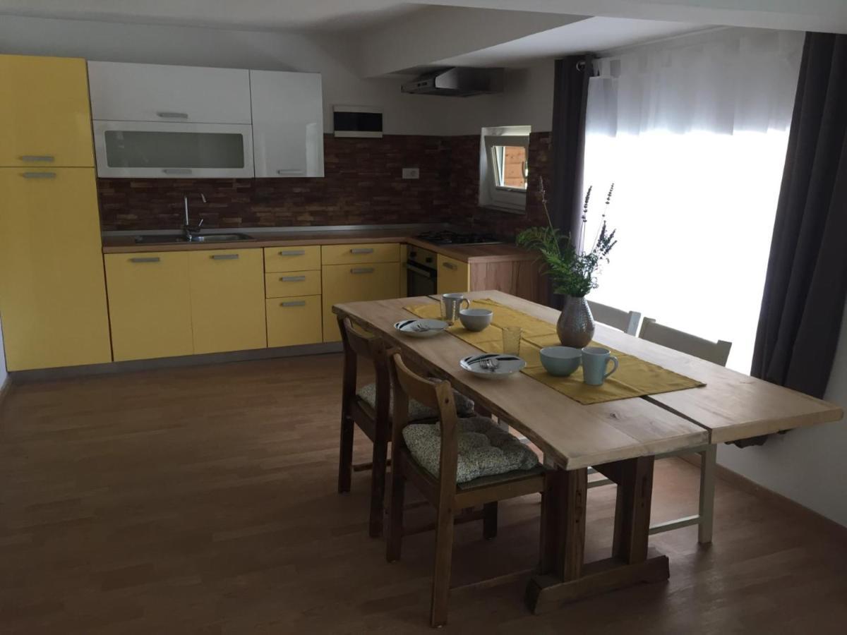 Hillside Bio Resort Apartment With Mountain View Prebold Luaran gambar